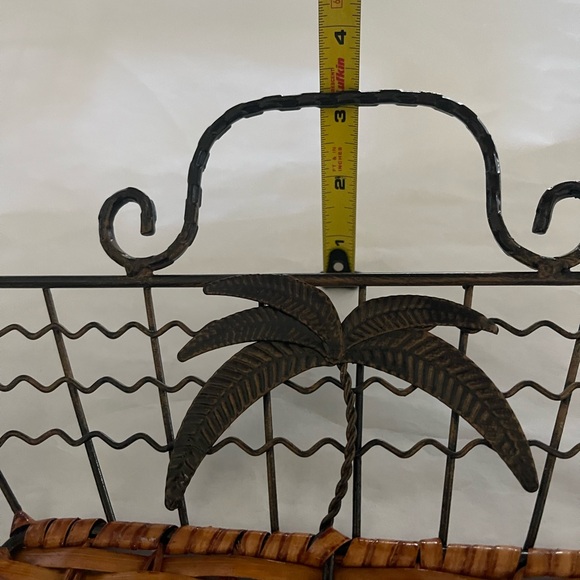 Metal and wicker basket - Picture 10 of 11